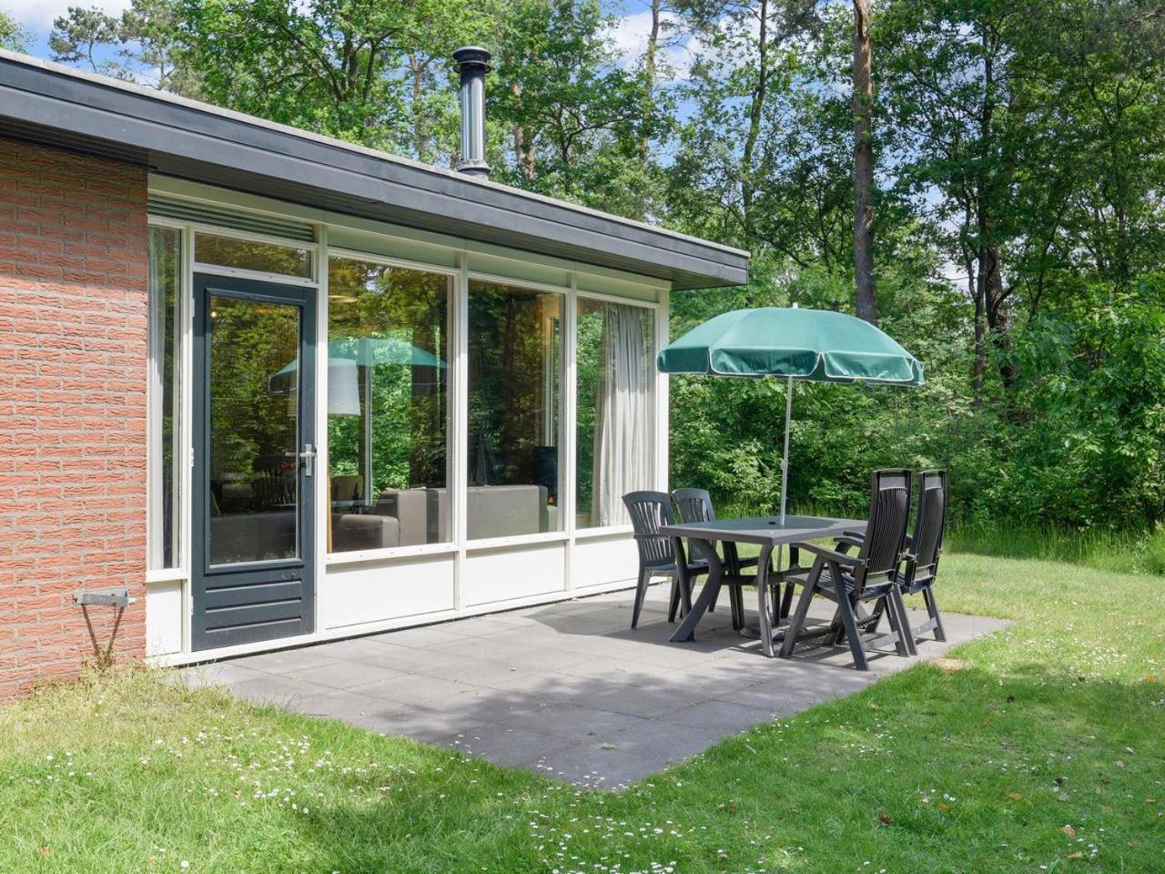 Luxury 4-Person Bungalow In The Holiday Park Landal Twenhaarsveld Holten Bilik gambar